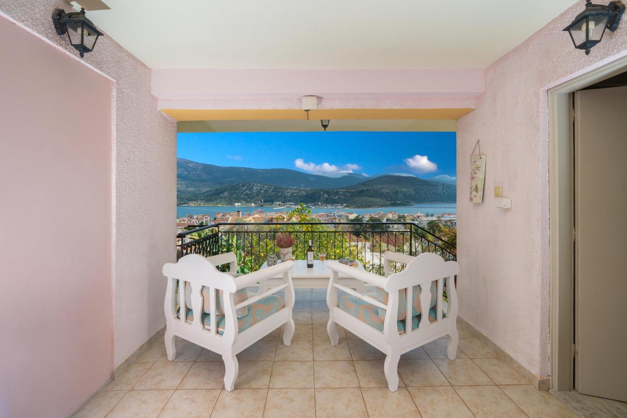Aphrodite Superb Sea View Apartment อาร์กอสโตลี ภายนอก รูปภาพ