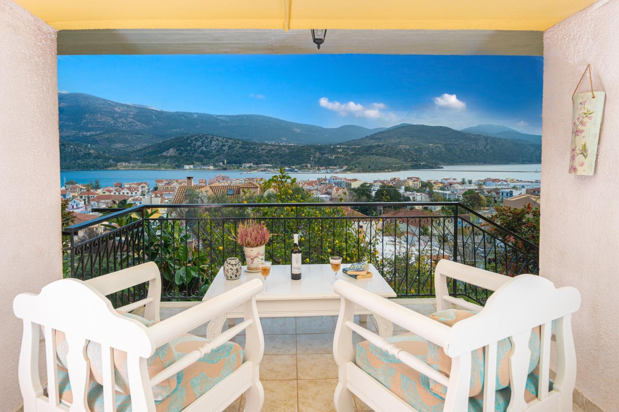 Aphrodite Superb Sea View Apartment อาร์กอสโตลี ภายนอก รูปภาพ