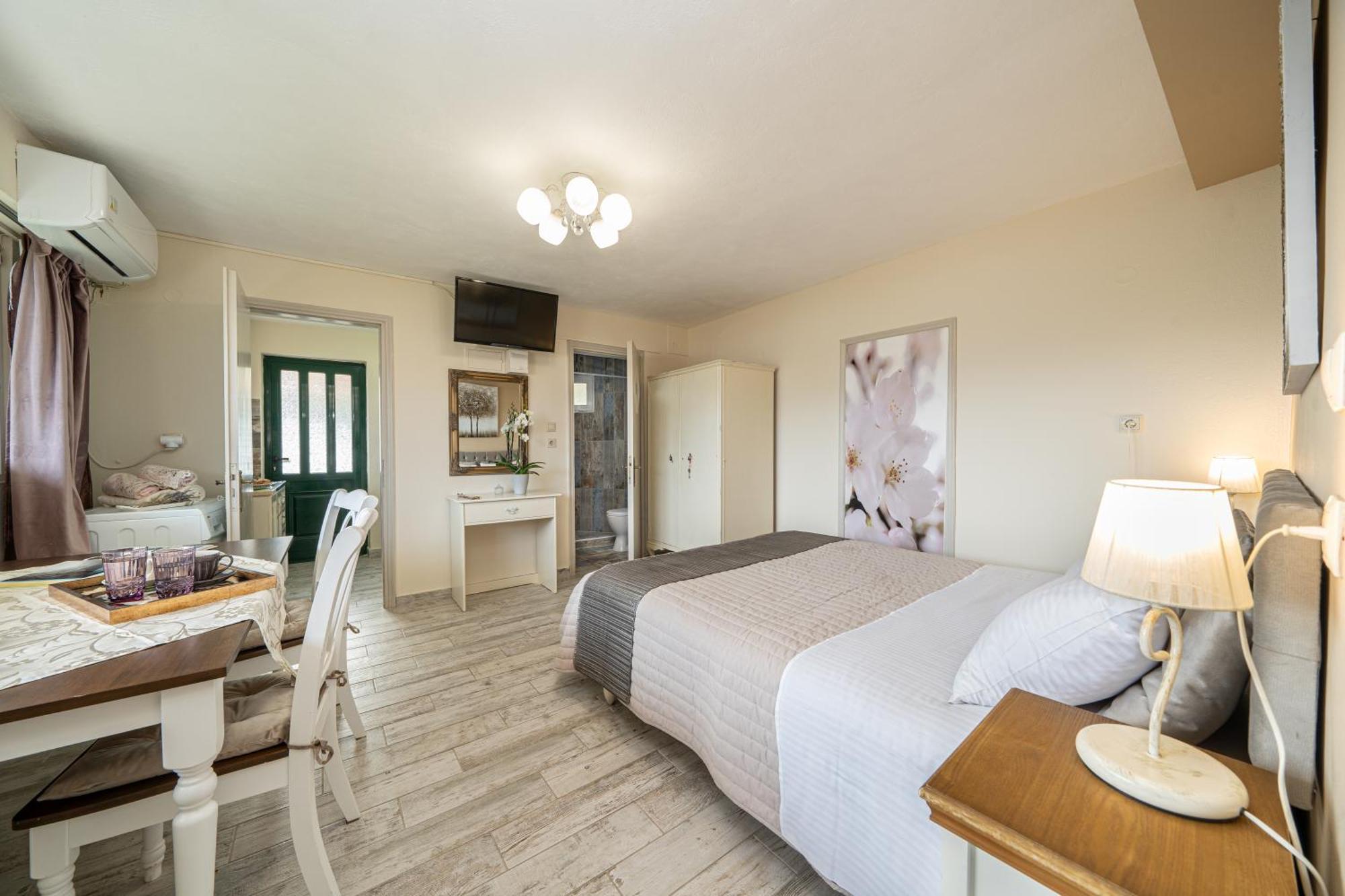 Aphrodite Superb Sea View Apartment อาร์กอสโตลี ภายนอก รูปภาพ