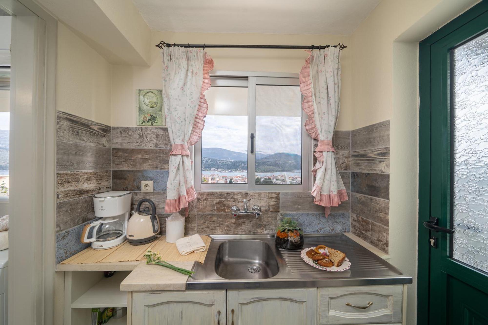 Aphrodite Superb Sea View Apartment อาร์กอสโตลี ภายนอก รูปภาพ